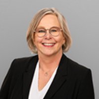 photo of  Silke Reuß-Hennschen